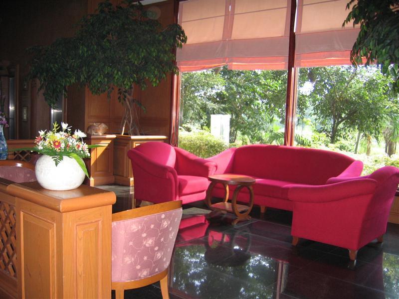 Pathumthani Place Hotel Extérieur photo